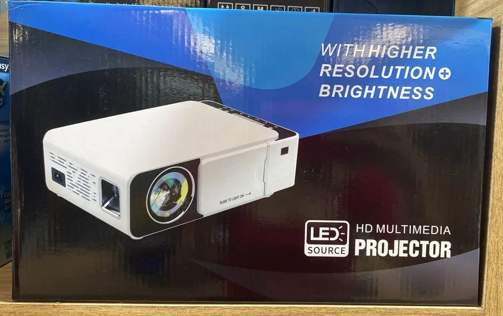 [6905913033368] Projetor PRO-9102